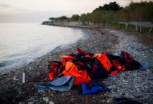 "إيلان جديد" العثور على جثمان طفل متحلل على شاطئ جزيرة اليونانية