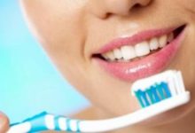 تنظيف الأسنان قد يمنع الإصابة بالنوبات القلبية والسكتات الدماغية
