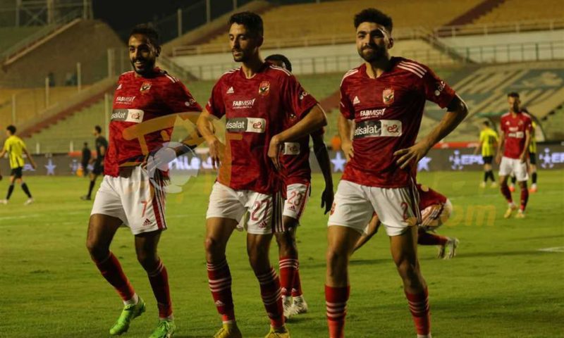 خبر-في-الجول-–-الأهلي-يوافق-على-صرف-مكافأة-الدوري-للجهاز-الفني-واللاعبين