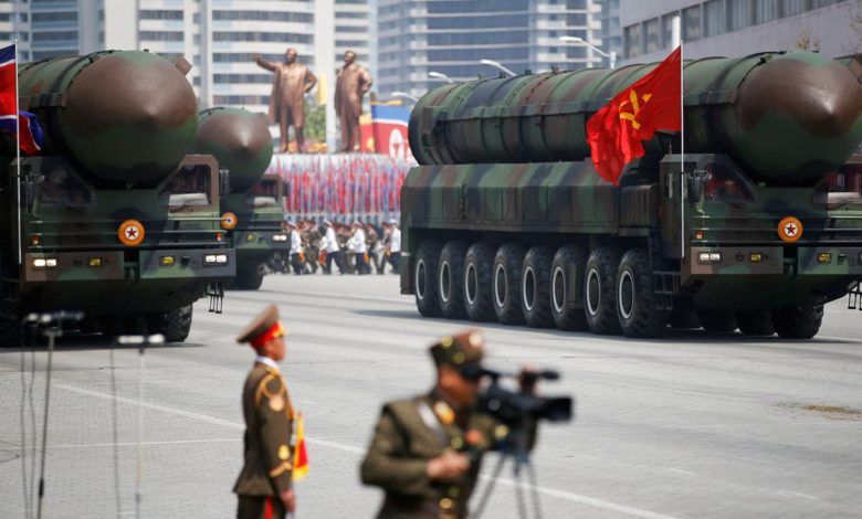 مسيّرات-جديدة-وصواريخ-باليستية-عابرة-للقارات.-عرض-عسكري-لكوريا-الشمالية