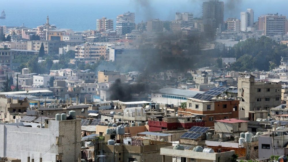 لبنان.-تجدد-الاشتباكات-في-مخيم-عين-الحلوة-للاجئين-الفلسطينيين