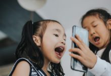 الصين-تسعى-لقصر-استخدام-الأطفال-للهواتف-الذكية-على-ساعتين-يوميا