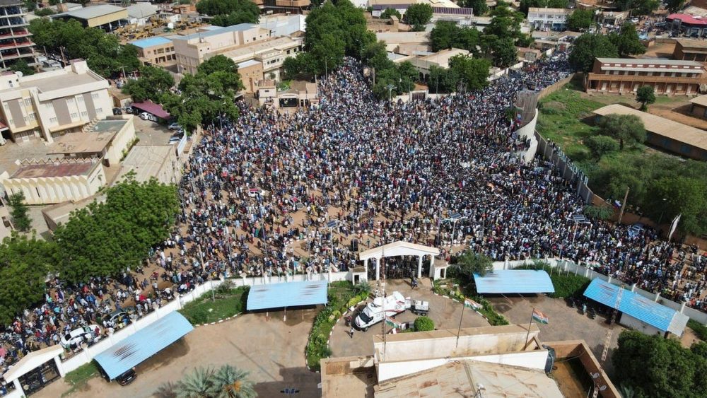 انقلابيو-النيجر:-سنرد-فوراً-على-“أي-عدوان”-من-إكواس