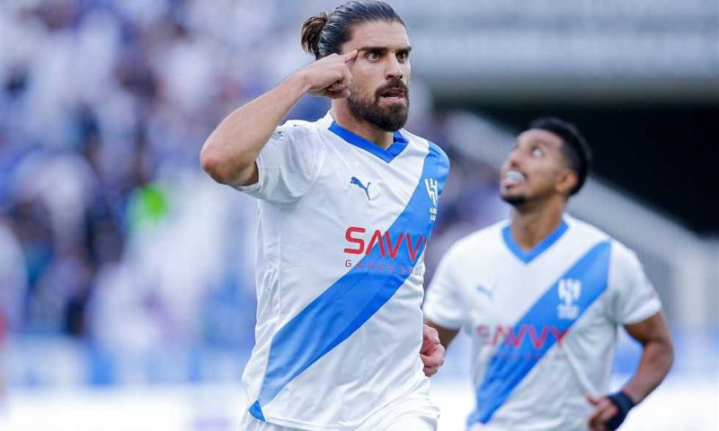 مباشر-البطولة-العربية-–-الهلال-(1)-(0)-الاتحاد.-جووووول-أول-برأسية