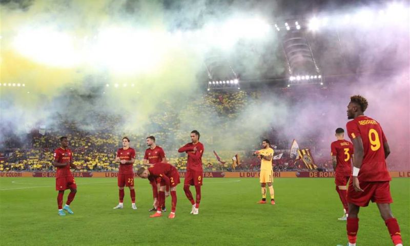 مورينيو-يعلن-انتقال-مدافع-روما-إلى-الدوري-السعودي