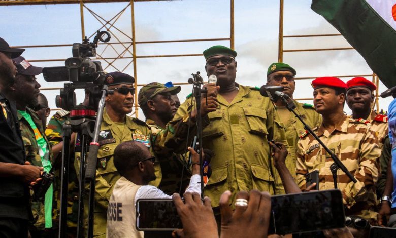 “إكواس”-تطرح-مرحلة-انتقالية-من-9-أشهر-للانقلابيين-بالنيجر