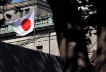 محافظ-بنك-اليابان-يلمح-لإنهاء سياسة الفائدة-السلبية.-في-هذا-التاريخ