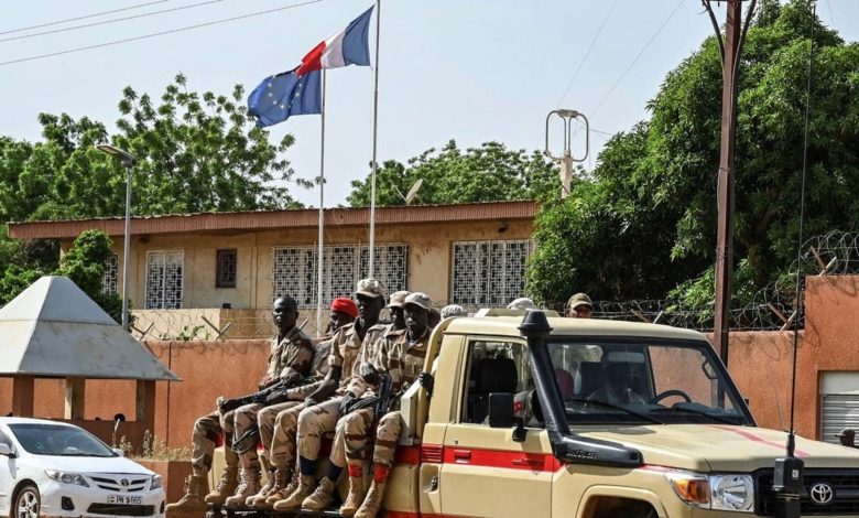 باريس-تكشف-عن-احتجاز-فرنسي-في-النيجر-وتطالب-بـ”الإفراج-الفوري”-عنه