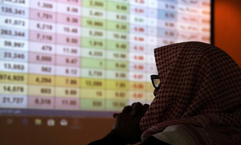“أرامكو”-يدفع-مؤشر-سوق-الأسهم-السعودية-للارتفاع.-وقطر-تواصل-الخسائر