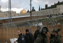 مستوطنون-يقتحمون الأقصى-في-حراسة-الشرطة-الإسرائيلية.-واعتقال-فلسطينيين