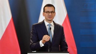 رئيس-وزراء-بولندا-يطالب-شولتس-بعدم-التدخل-في-شؤون-بلاده