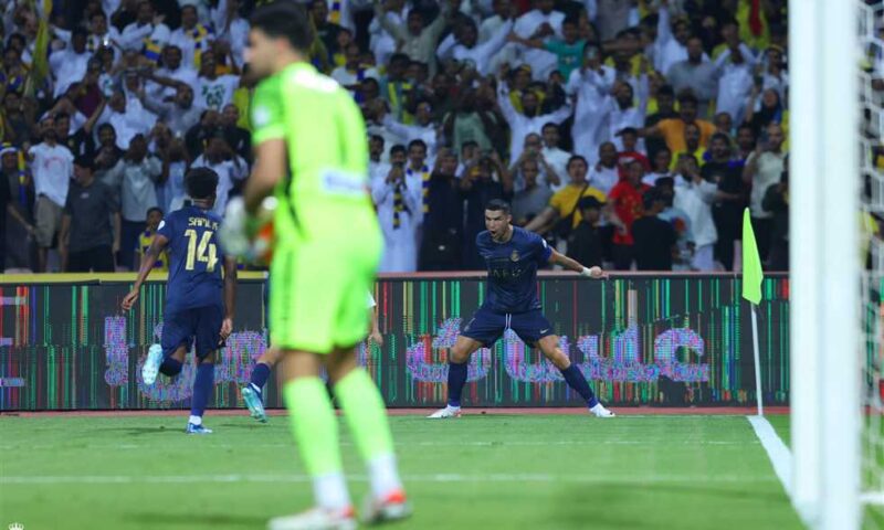 30-×-20-لـ-رونالدو.-النصر-يواصل-ملاحقة-الهلال-بثلاثية-ضد-الوحدة