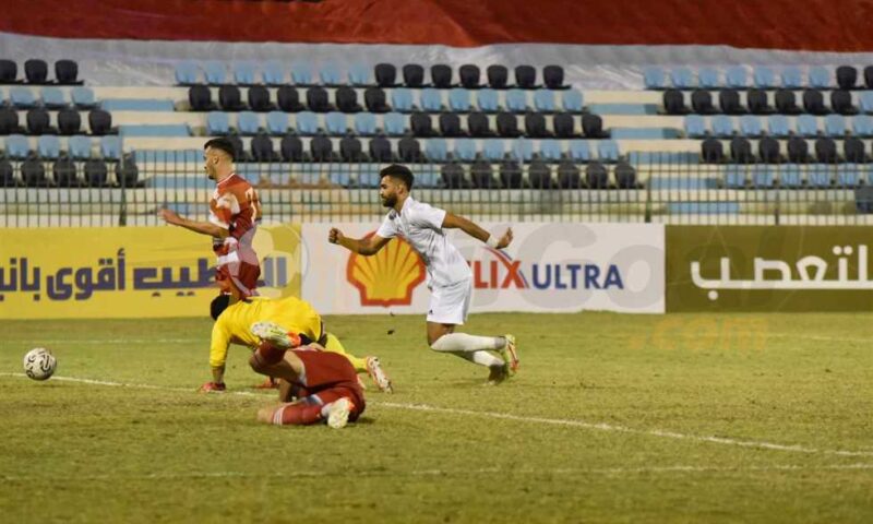 مباشر-الدوري-المصري-–-البلدية-(0)-(0)-البنك-الأهلي.-إلغاء-هدف-بعد-لمسة-يد