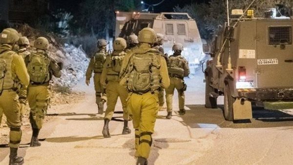 قوات-الاحتلال-الإسرائيلي-تعتقل-فلسطينيين-من-مدينة-البيرة