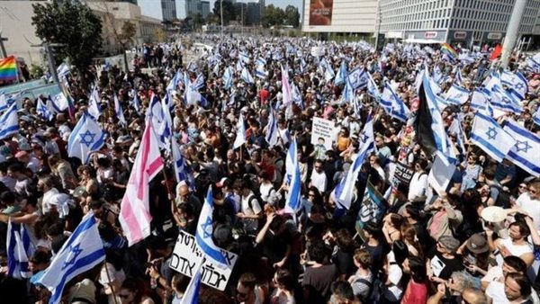 مظاهرات-في-تل-أبيب-تطالب-بصفقة-تبادل-أسرى-فورية-مع-حماس